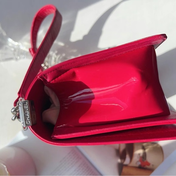 Chanel Le boy Medium Patend Bag Red - Picture 3 of 7